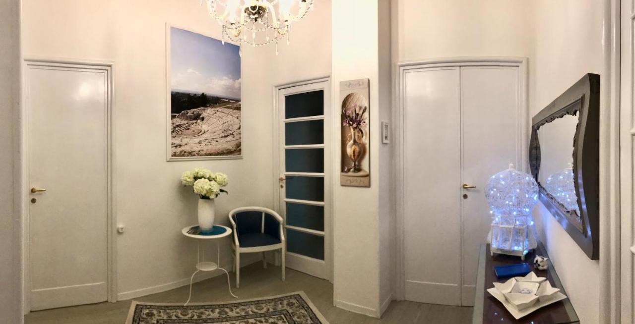 Апартаменты Casa Di Alice Luxury Hospitality - Elevator, Fast Wifi Сиракузы Экстерьер фото