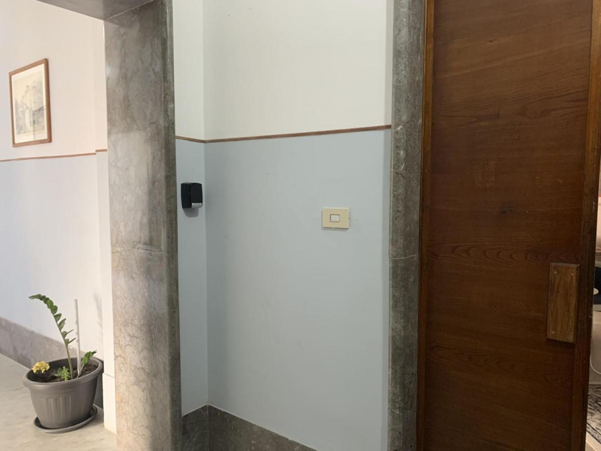 Апартаменты Casa Di Alice Luxury Hospitality - Elevator, Fast Wifi Сиракузы Экстерьер фото